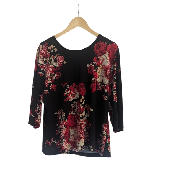 Tops - WOMAN'S Brochure Floral 3/4 Sleeve Loose Fitting Blouse-Black & Red-Size 1X